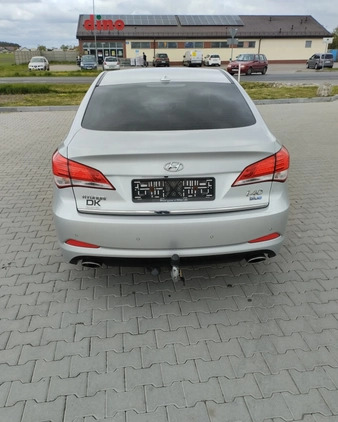 Hyundai i40 cena 20500 przebieg: 209000, rok produkcji 2013 z Zbąszyń małe 172